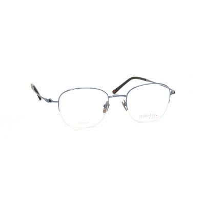 Unisexbrille makellos ME 1058 mit dünnem, silbernem Metallrahmen auf weißem Hintergrund.