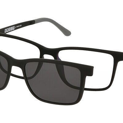 Schwarze Herrenbrille CL90195 mit rechteckigen Rahmen und getönten Gläsern.